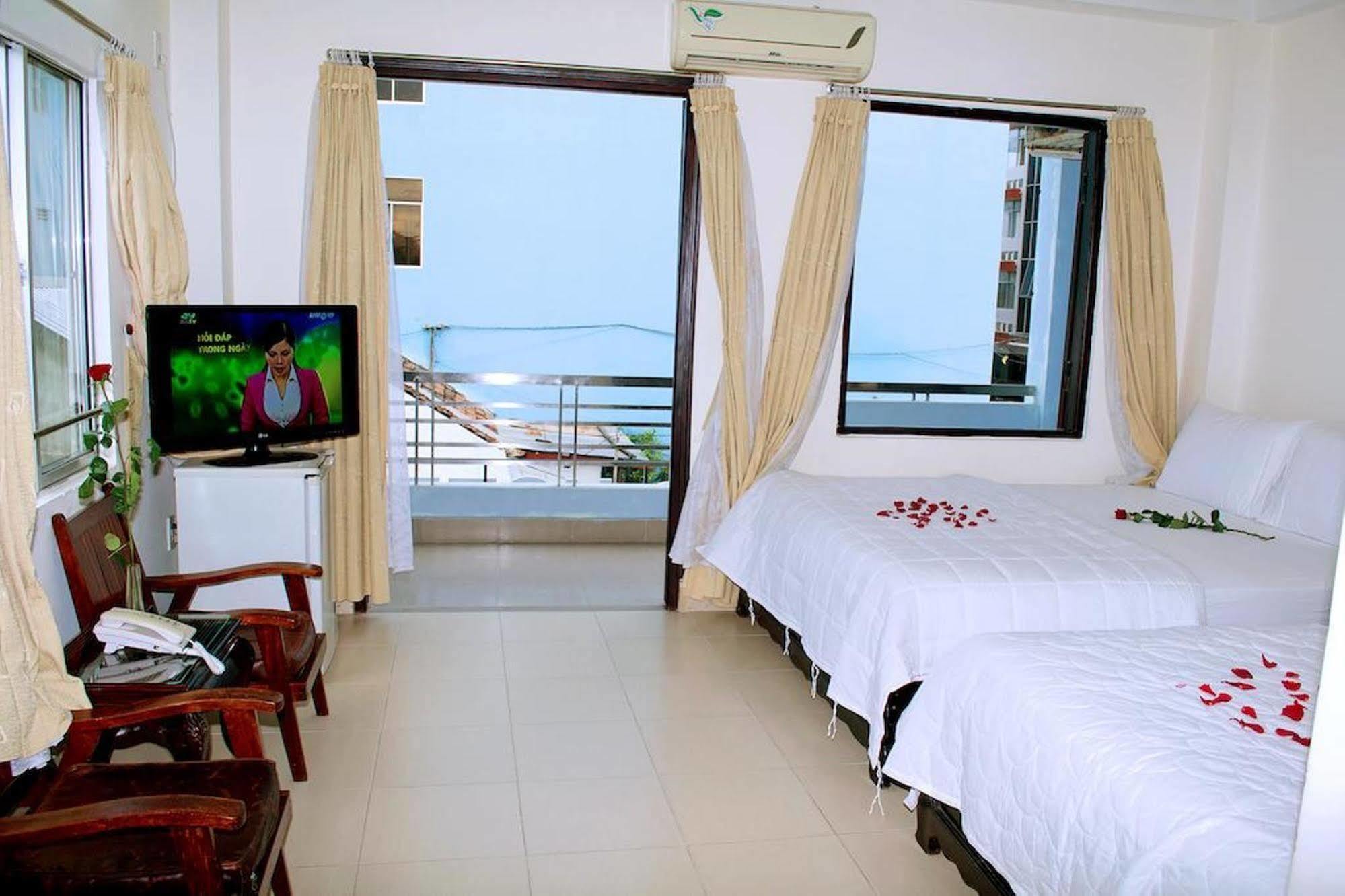 Ht3 Hotel На Транг Екстериор снимка